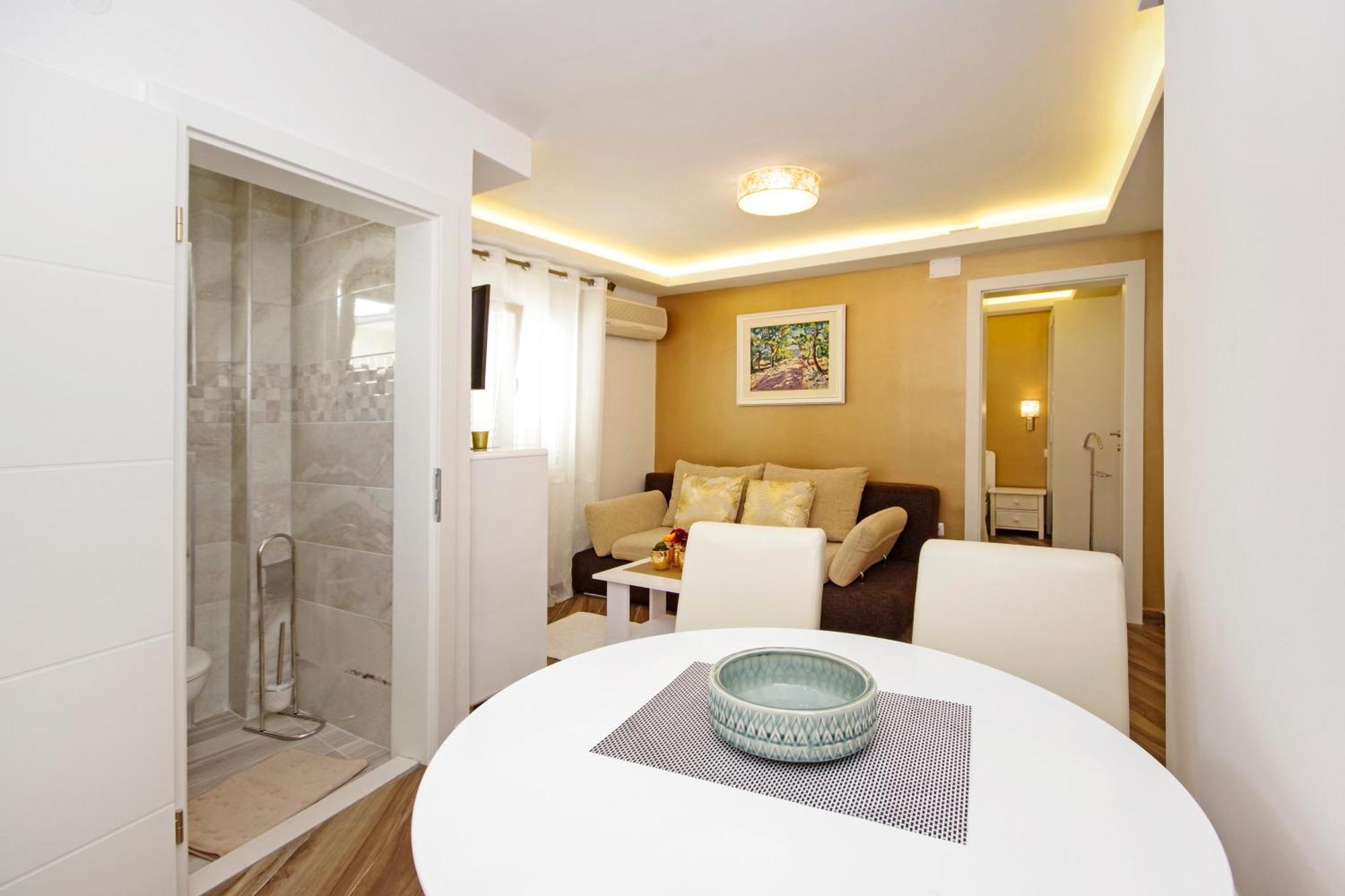 Apartments Roma 巴什卡沃达 外观 照片