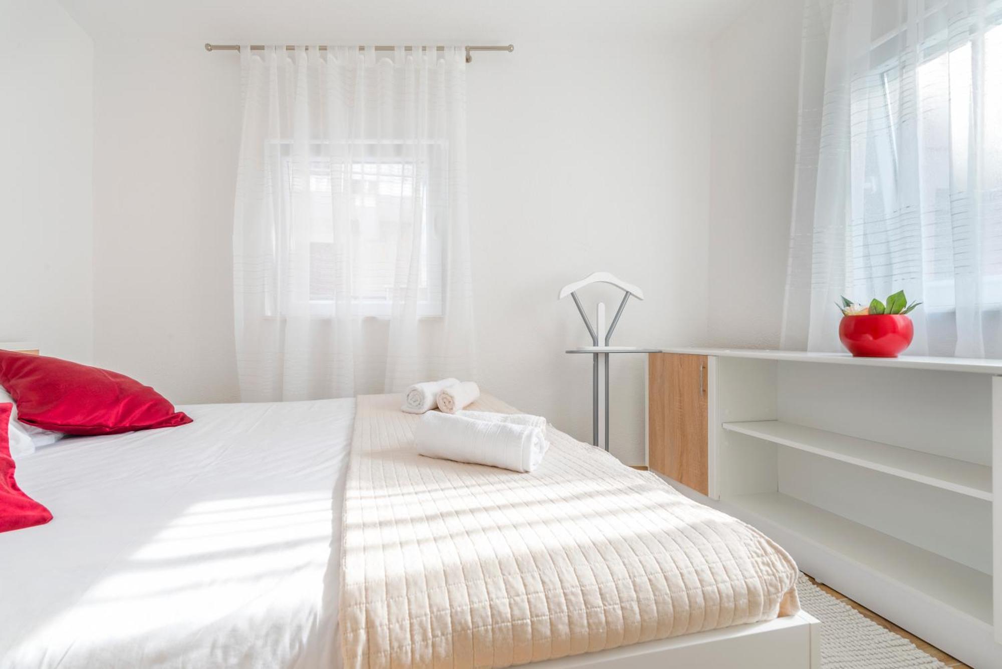 Apartments Roma 巴什卡沃达 外观 照片