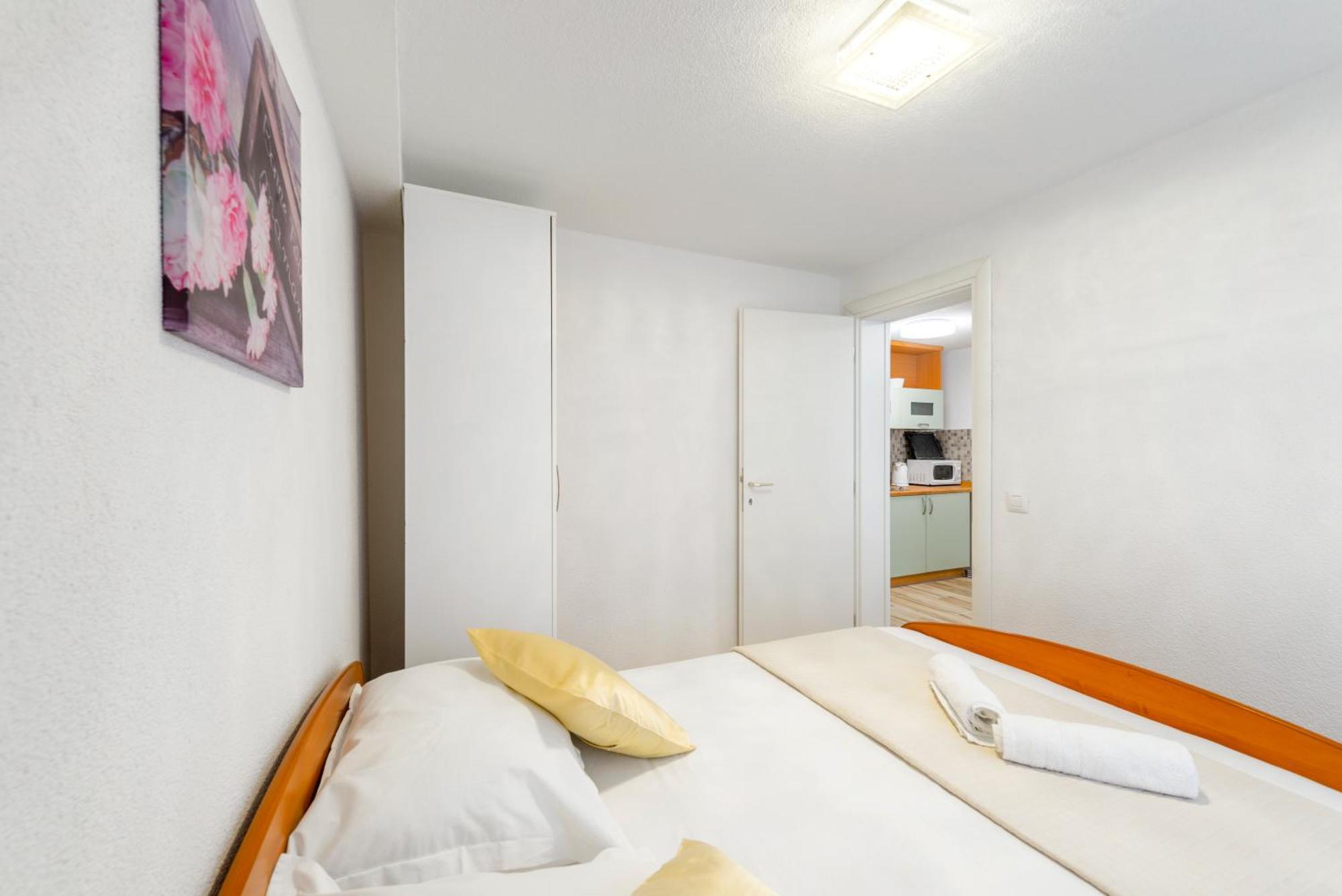 Apartments Roma 巴什卡沃达 外观 照片