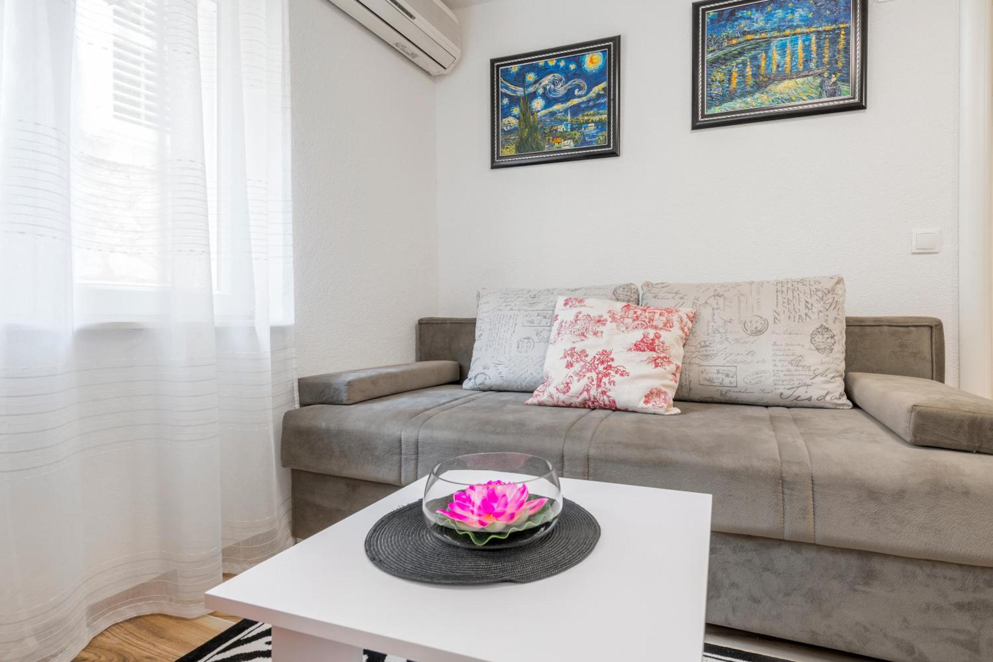 Apartments Roma 巴什卡沃达 外观 照片
